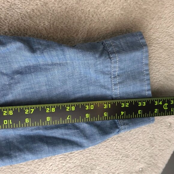 Essentials Mens Shirt Size XL Chambray Long Sleeve Button Up Casual Blue - Picture 6 of 12